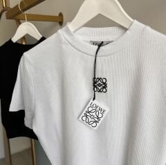 NAKIŞ LOGO DETAYLI CROP TİŞÖRT