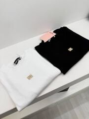 MIU METAL TAŞLI LOGO DETAYLI CROP TİŞÖRT