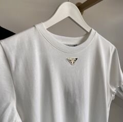 Pr*da METAL LOGO DETAYLI PREMIUM T-SHIRT