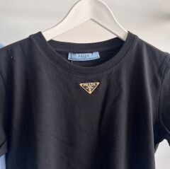 Pr*da METAL LOGO DETAYLI PREMIUM T-SHIRT