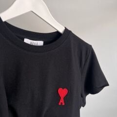 A NAKIŞ LOGO DETAYLI PREMIUM T-SHIRT