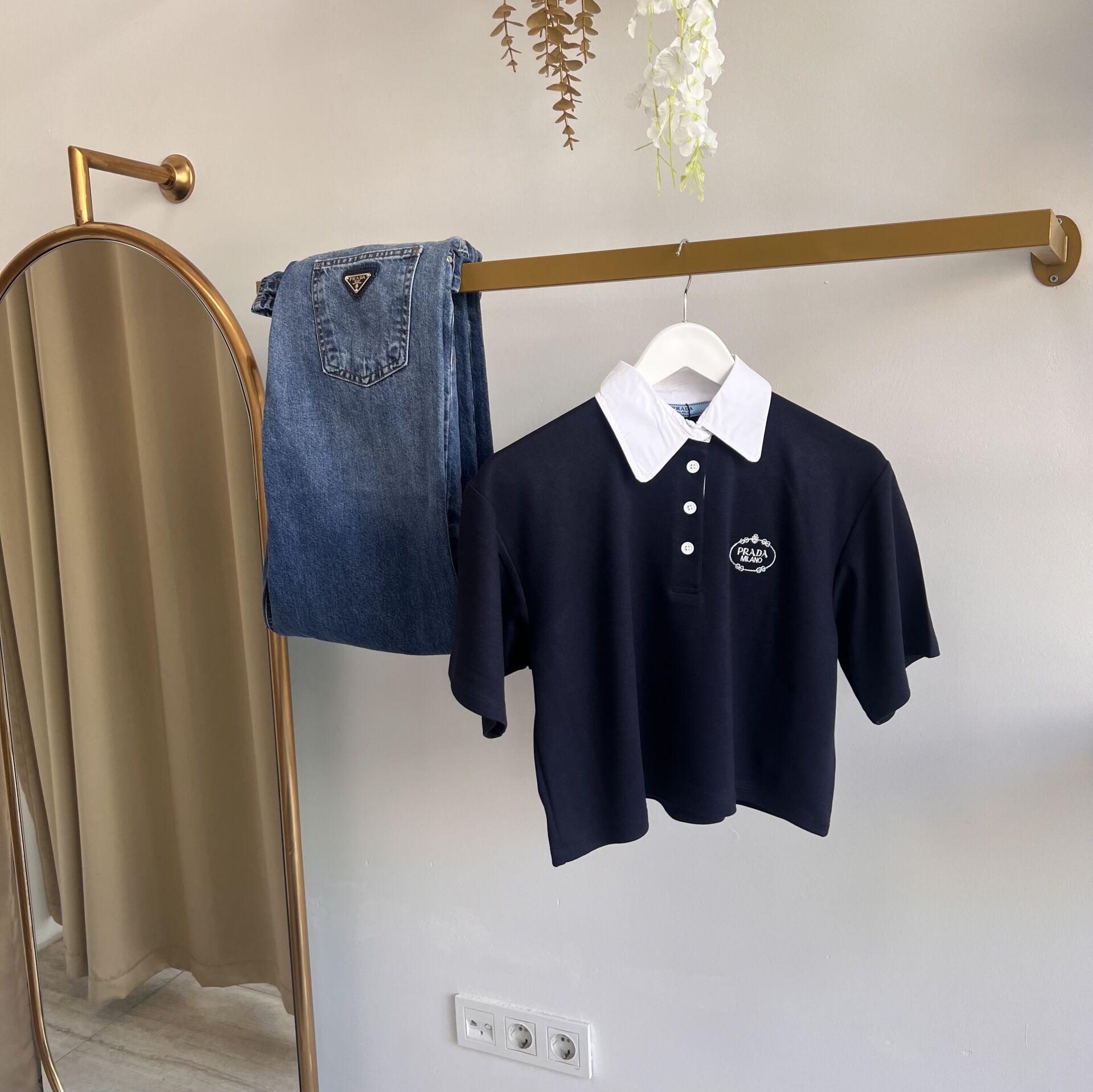 Pr*da POLO YAKA NAKIŞ LOGO DETAYLI PREMIUM T-SHIRT