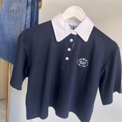 Pr*da POLO YAKA NAKIŞ LOGO DETAYLI PREMIUM T-SHIRT